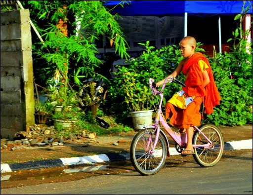 _dinhhungvientiane6.jpg