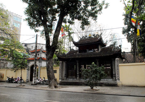 Chùa Chân Tiên Archi - Chùa Chân Tiên